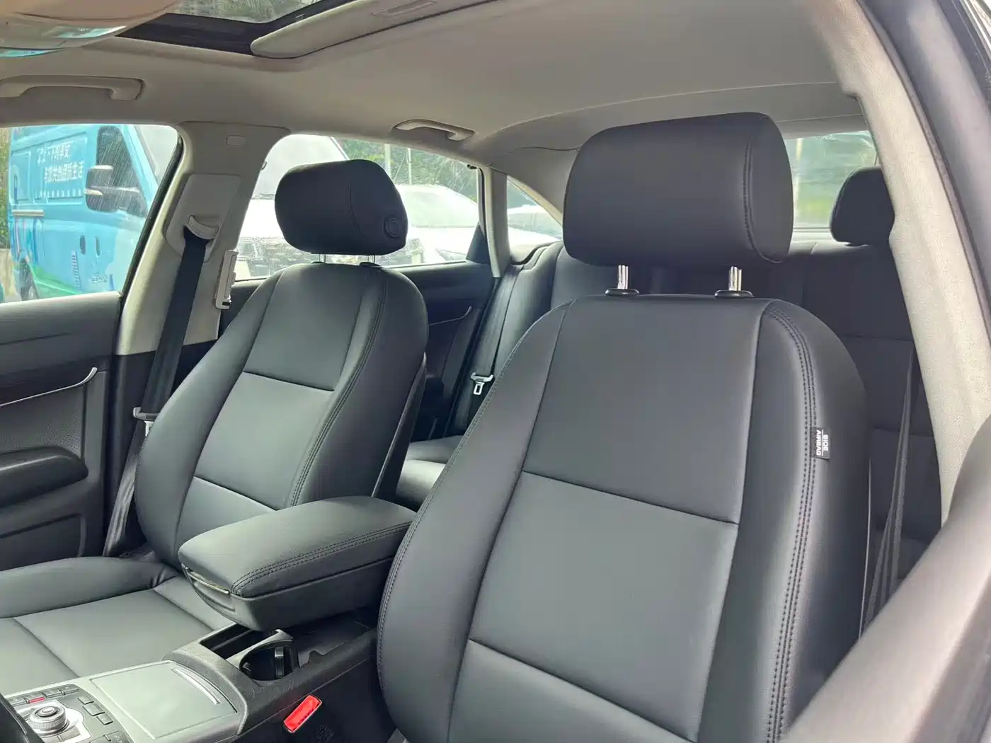 Audi A6L 2010 2.0 TFSI Automatic Standard фото 14