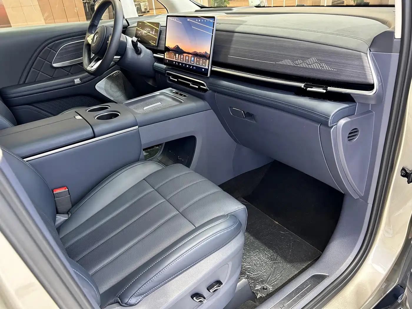 Voyah Auto Voyah Dreamer 2026 2025 PHEV AWD Flagship Qian Kun Edition