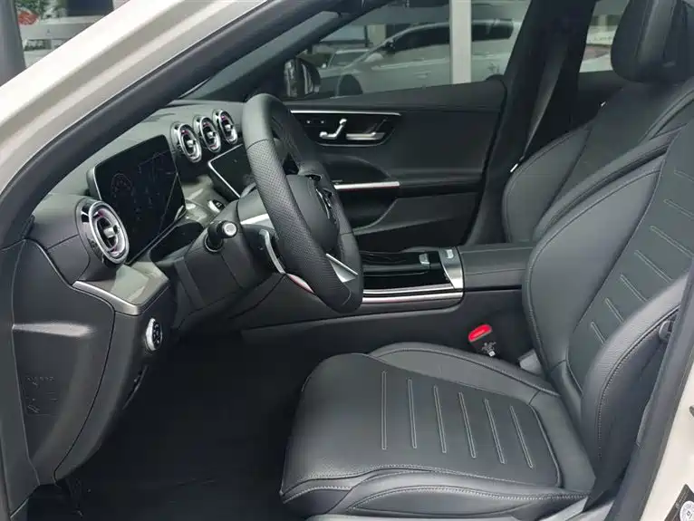 Mercedes-Benz C-Class 2025 C 260 L Sport Edition фото 9