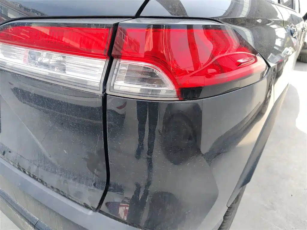 Toyota Frontlander 2023 2.0L CVT Leading Edition фото 24