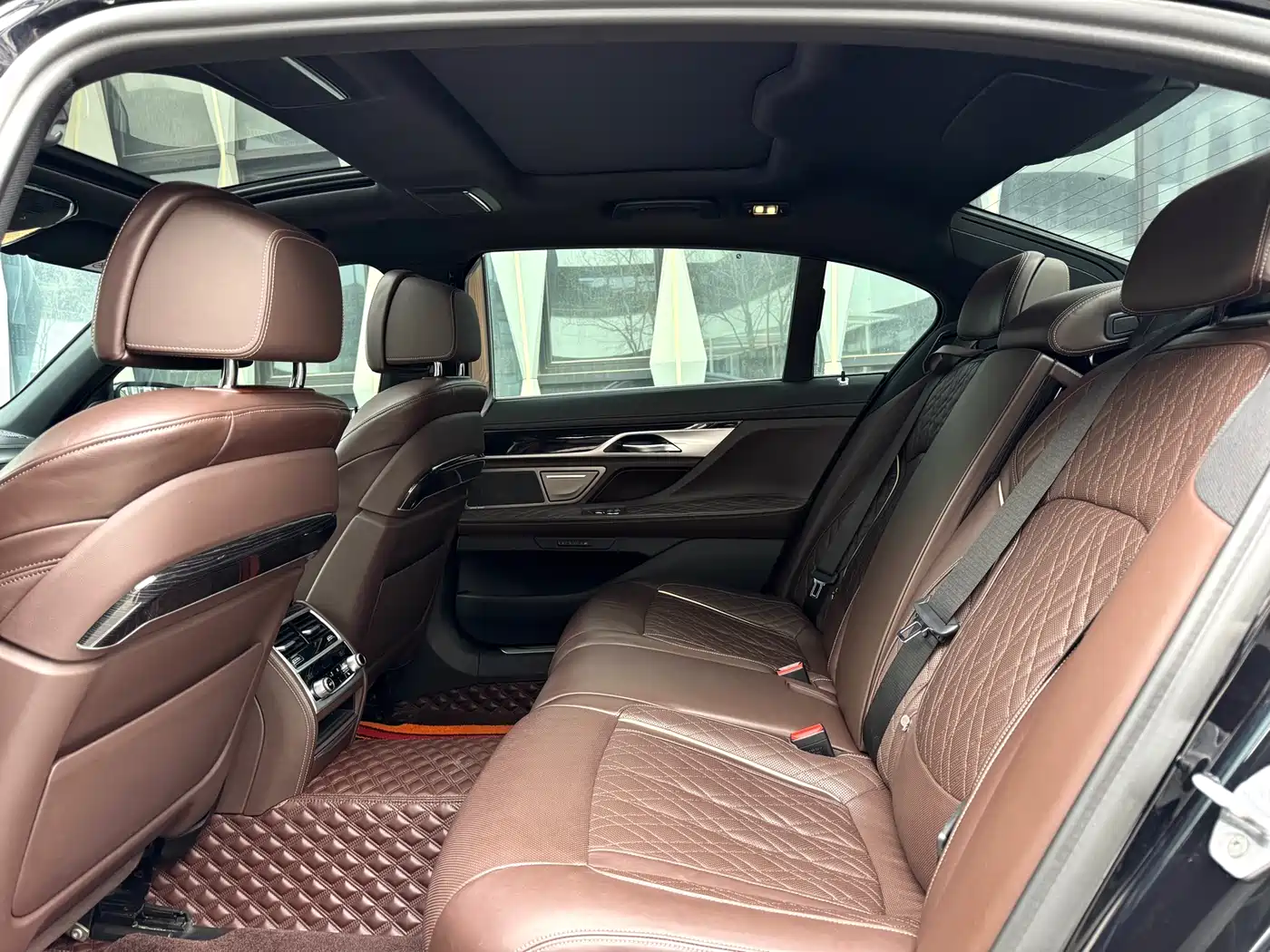 BMW 7 Series 2019 Facelift 740Li Leading M Sport Package фото 12