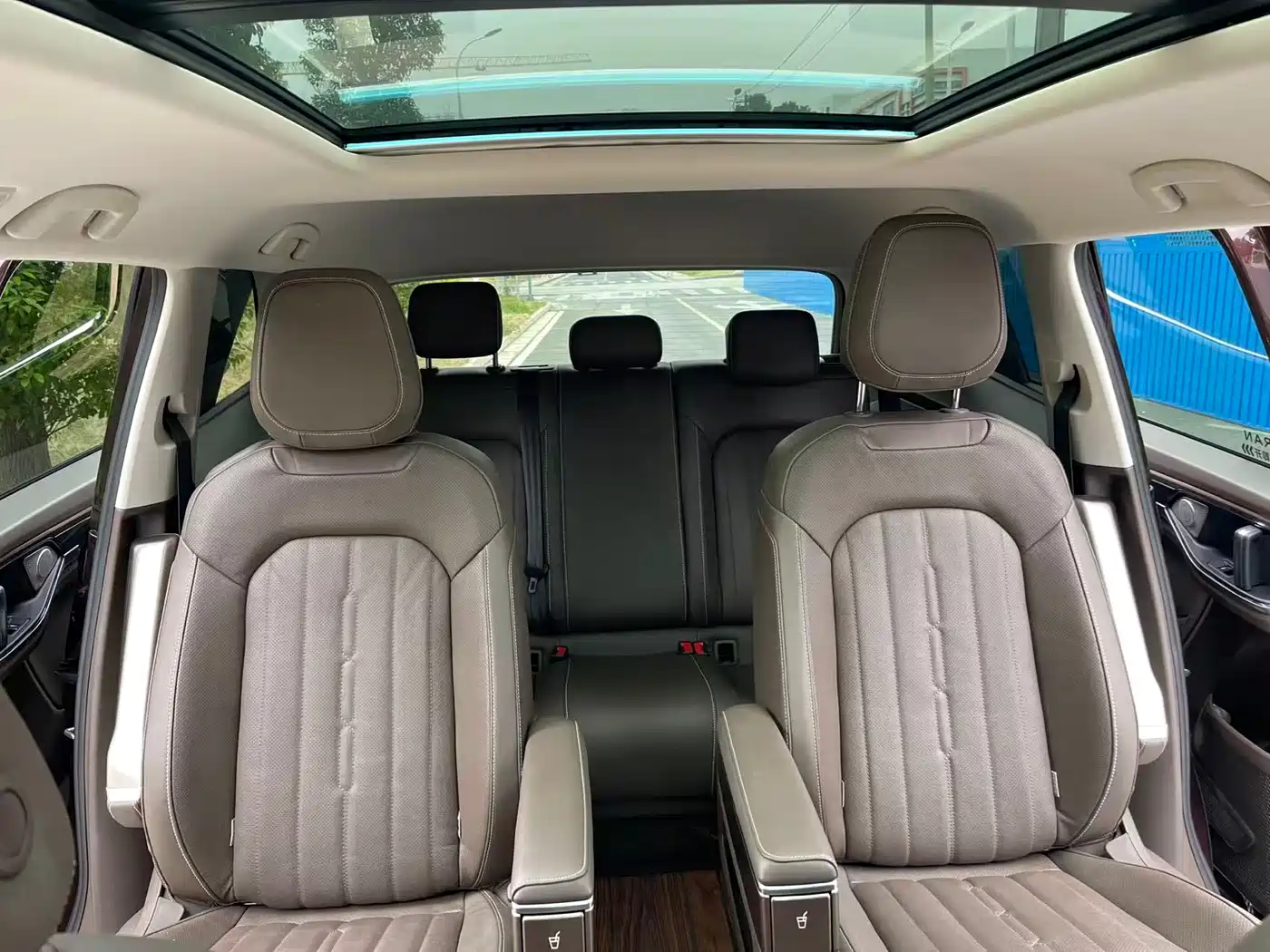 Volkswagen Viloran 2020 330TSI Luxury Edition фото 18