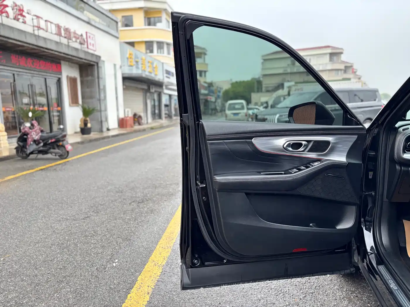 GAC Trumpchi Trumpchi GS8 2022 Pilot Series 2.0TGDI 2WD Luxury Smart Connect Edition (7-Seater) фото 10