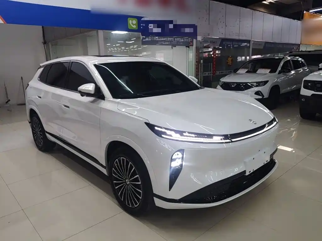 Photo 4 - Dongfeng Aeolus L8