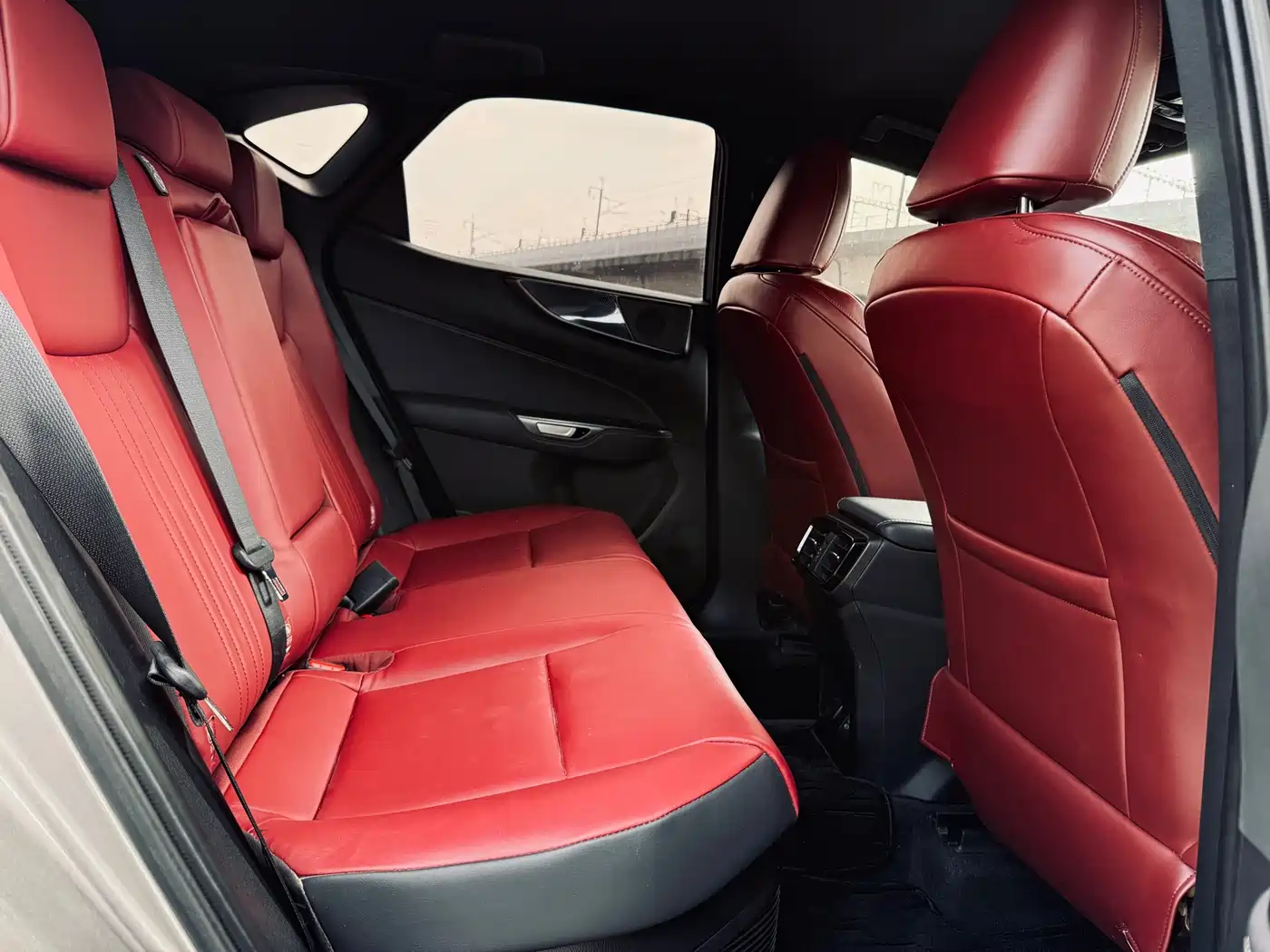 Lexus NX 2023 350h FWD Dynamic Edition фото 21
