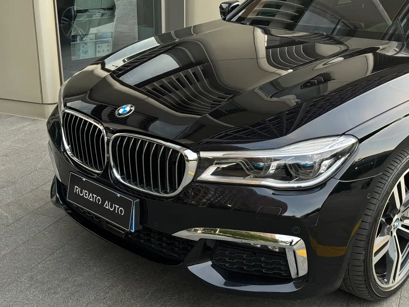 BMW 7 Series 2018 750Li xDrive M Sport Package фото 8