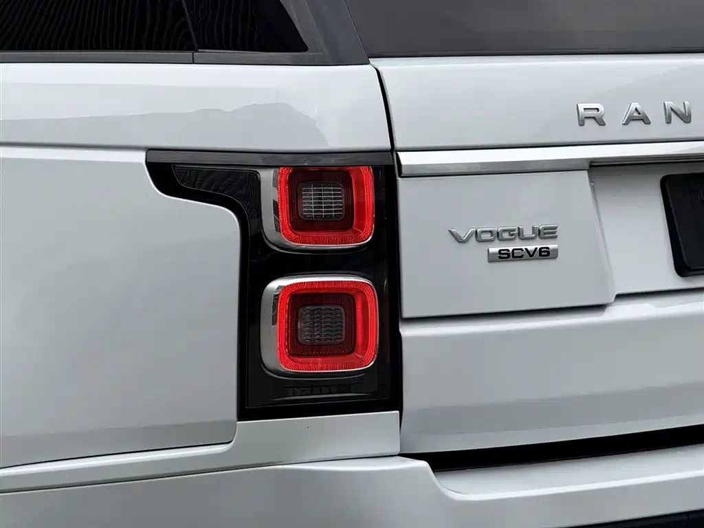 Land Rover Range Rover 2018 3.0 SC V6 Vogue Heritage Edition фото 15