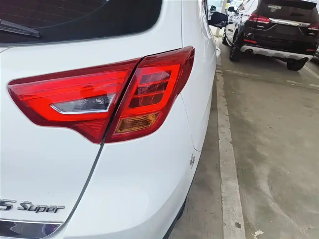 GAC Trumpchi Trumpchi GS5 Super 2015 2.0L Automatic 2WD Comfort Edition фото 8