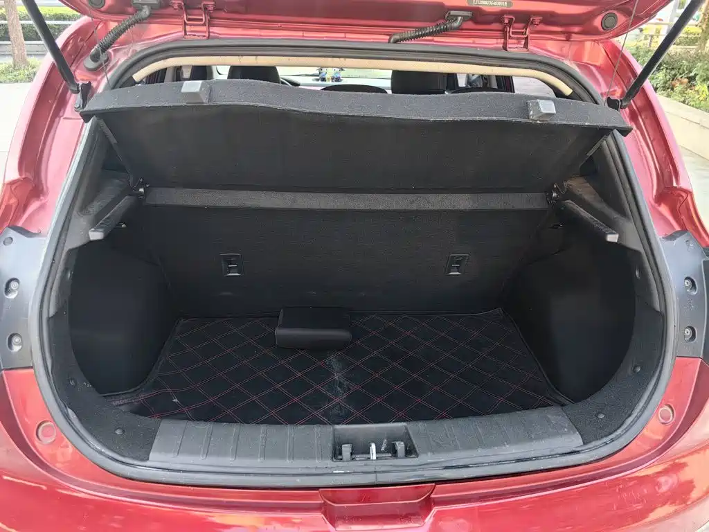 JAC Motors Refine S2 2016 2015 1.5L CVT Luxury