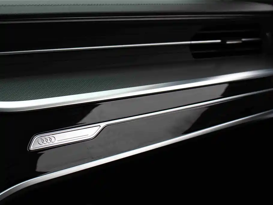 Audi A7 2023 Model 45 TFSI Premium Selection Edition фото 12