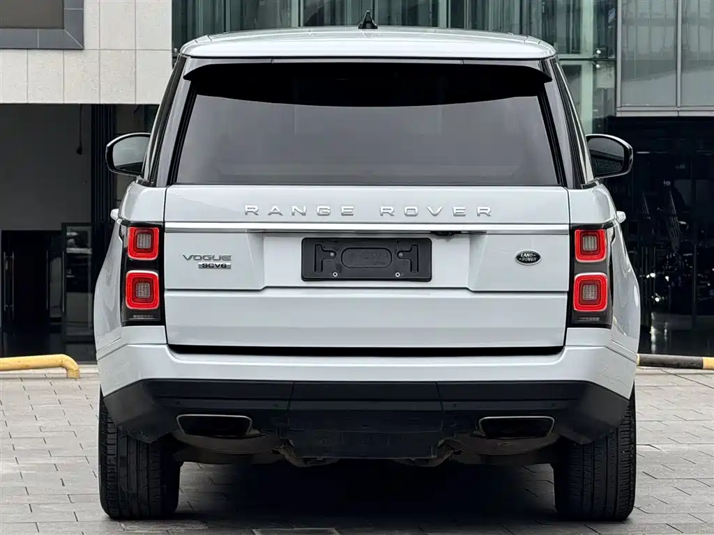 Land Rover Range Rover 2018 3.0 SC V6 Vogue Heritage Edition фото 10