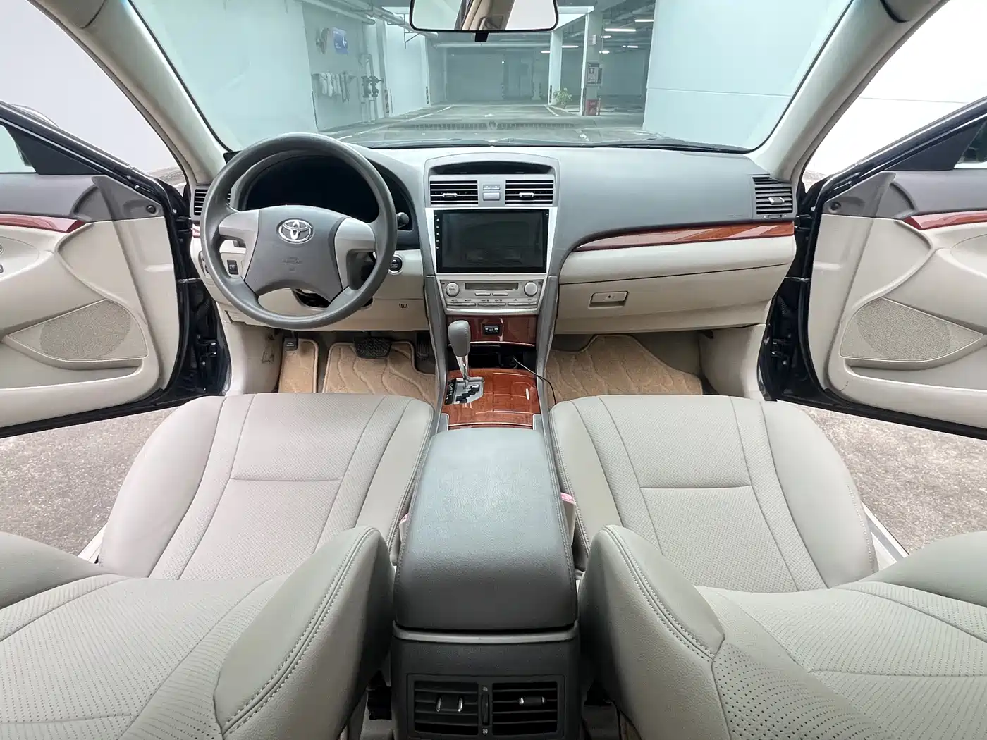Toyota Camry 2013 200E Classic Elite Edition фото 8