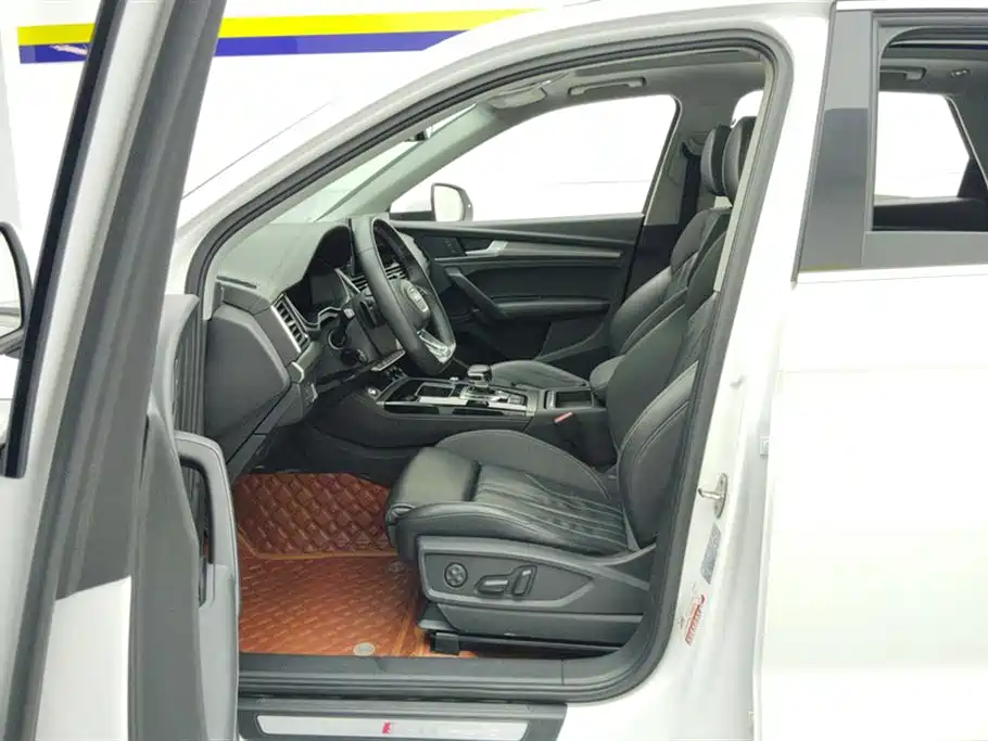 Audi Q5L 2021 40 TFSI Luxury Dynamic фото 9