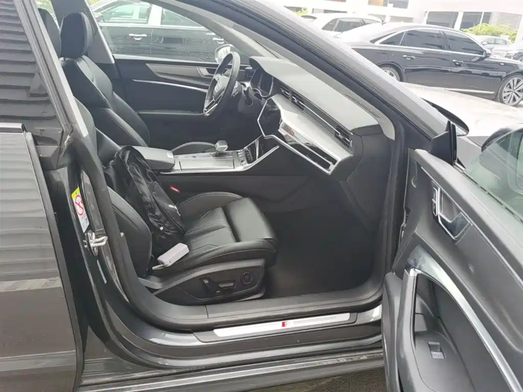 Audi A7 2024 45 TFSI Premium Selection фото 11