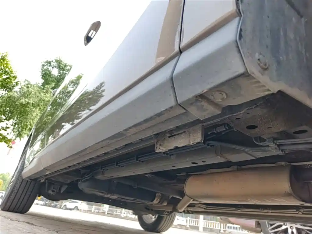 SAIC Maxus Maxus G50 2019 1.5T Automatic Luxury Edition China V фото 21