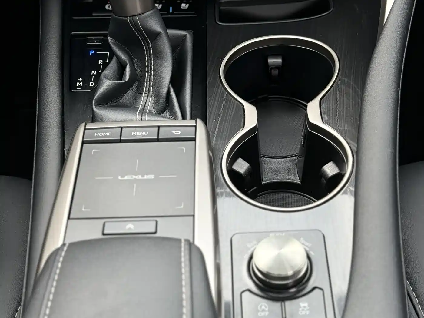 Lexus RX 2020 Facelift 300 AWD Elegance Edition фото 12