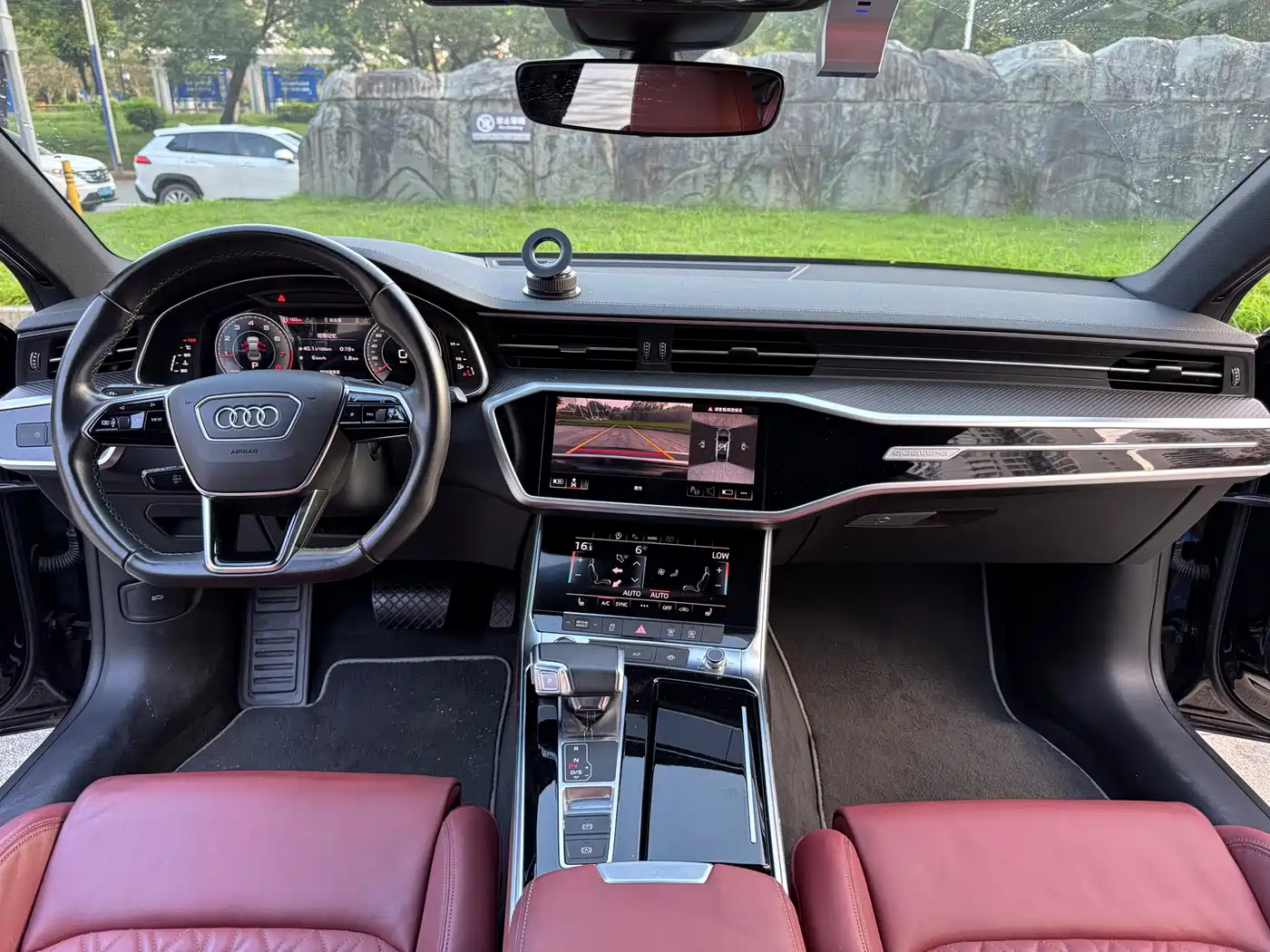 Photo 11 - Audi A7L