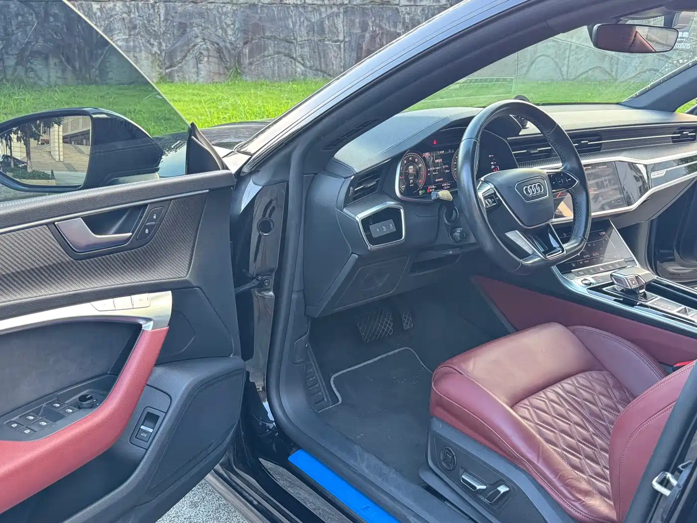 Photo 7 - Audi A7L