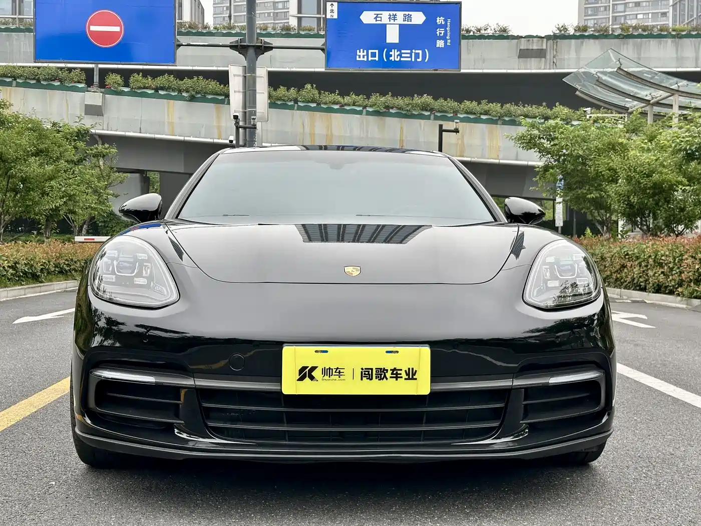 Porsche Panamera 2017 Panamera 3.0T фото 2