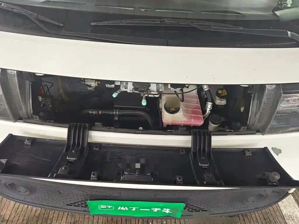 SAIC Maxus Dana V1 2025 2025 Low Roof Multi-purpose Version 42kWh