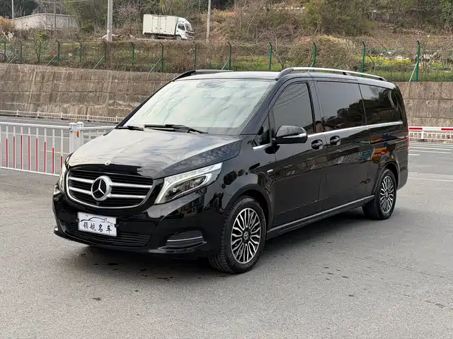 MERCEDES-BENZ V CLASS