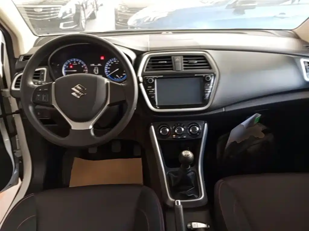 Suzuki SX4 S-Cross 2015 2014 1.6L Manual 2WD Progressive