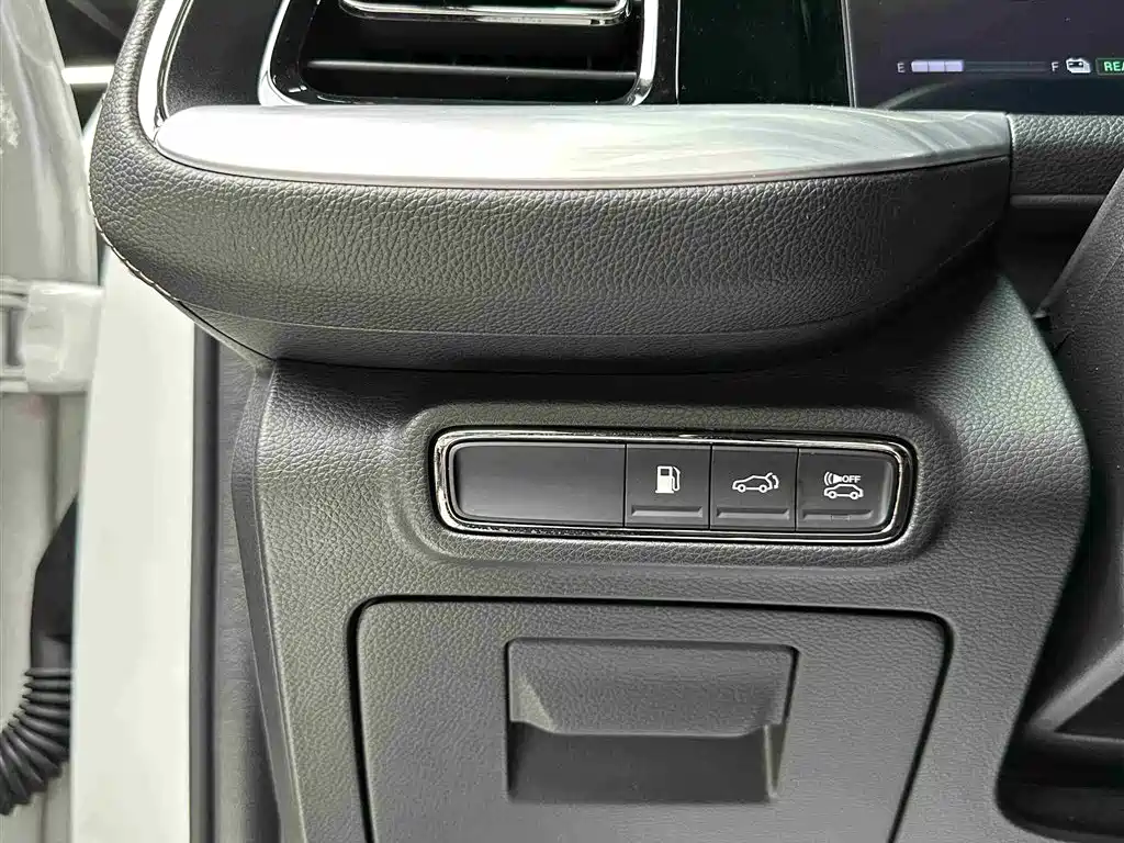 GAC Trumpchi Trumpchi GS8 2022 Hybrid Series 2.0TM AWD Flagship Edition (7-Seater) фото 12