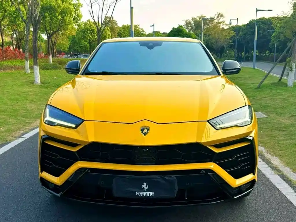 Lamborghini Urus 2022 2021 4.0T V8