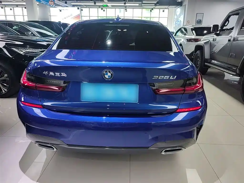 BMW 3 Series 2022 325Li M Sport Package фото 6