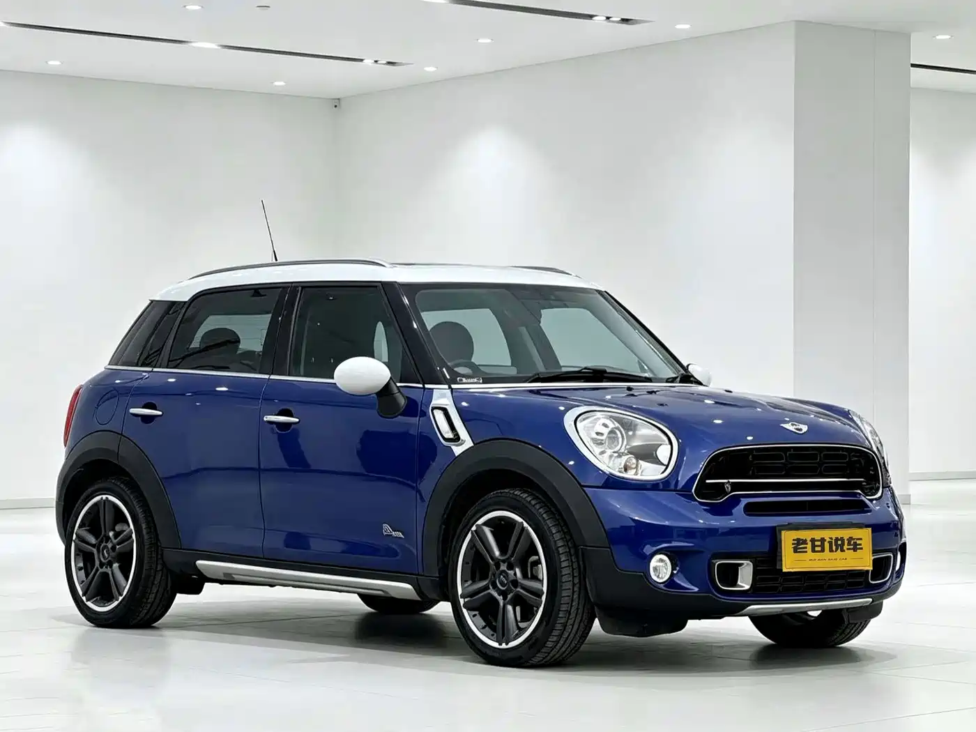 Фото 3 - MINI COUNTRYMAN