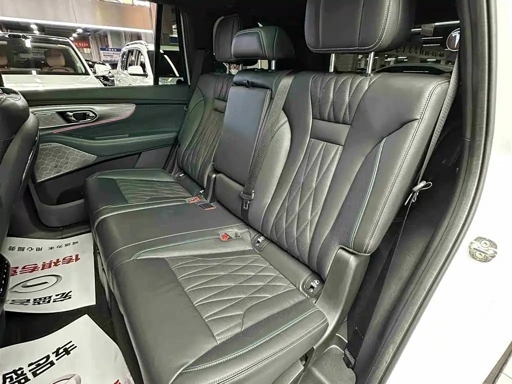 GAC Trumpchi Trumpchi GS8 2022 Hybrid Series 2.0TM AWD Flagship Edition (7-Seater) фото 33