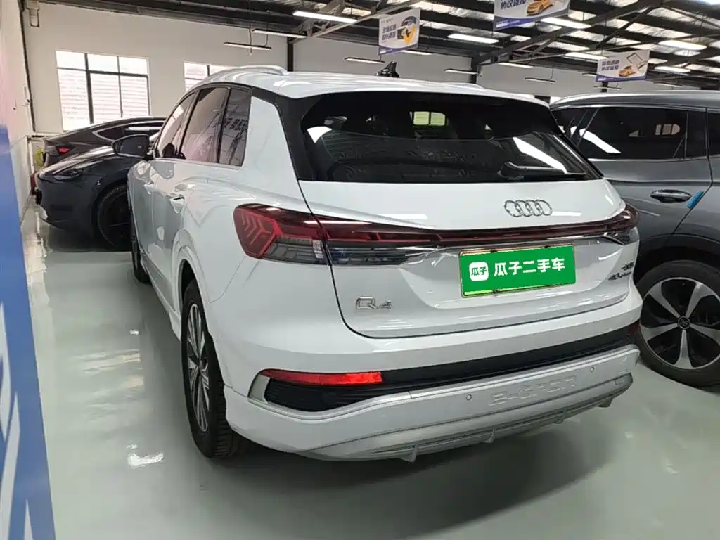 Audi Q4 e-tron 2024 40 e-tron Pioneer Edition фото 5