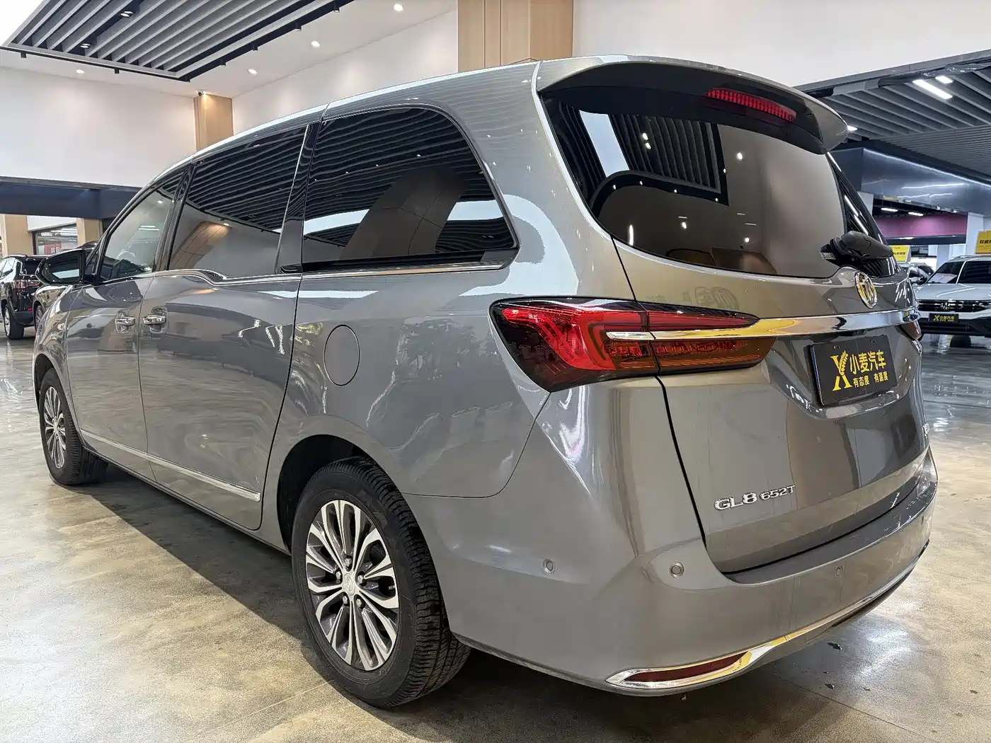 Buick GL8 2020 Land Business Class 652T Premium фото 5