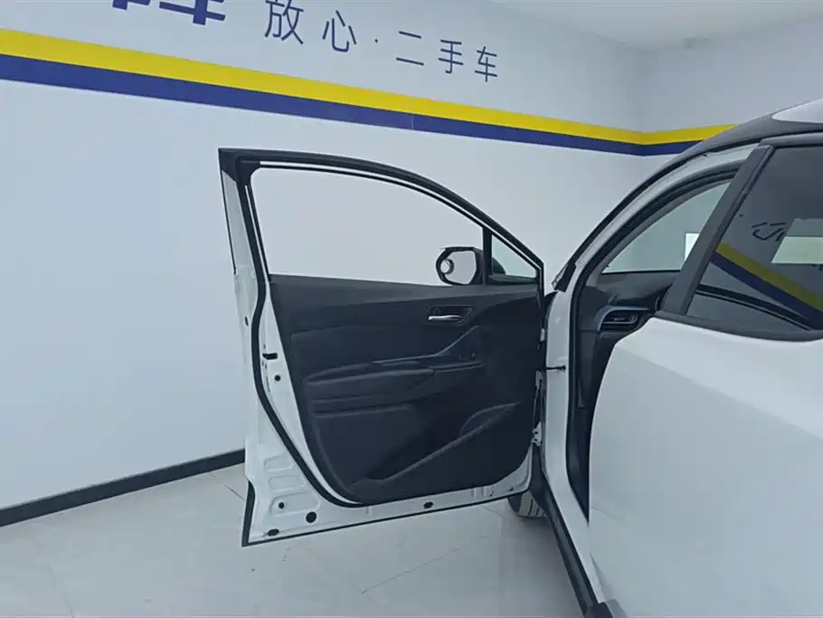 Toyota IZOA 2021 2.0L Yixiang Edition фото 7
