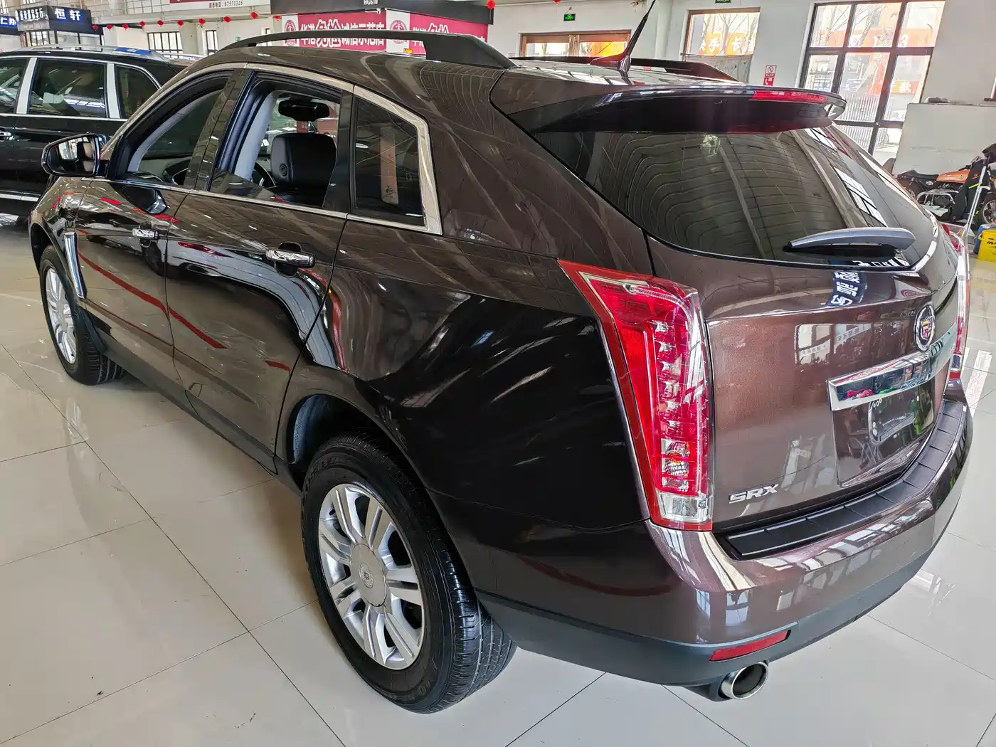 Cadillac SRX 2015 3.0L Comfort фото 6