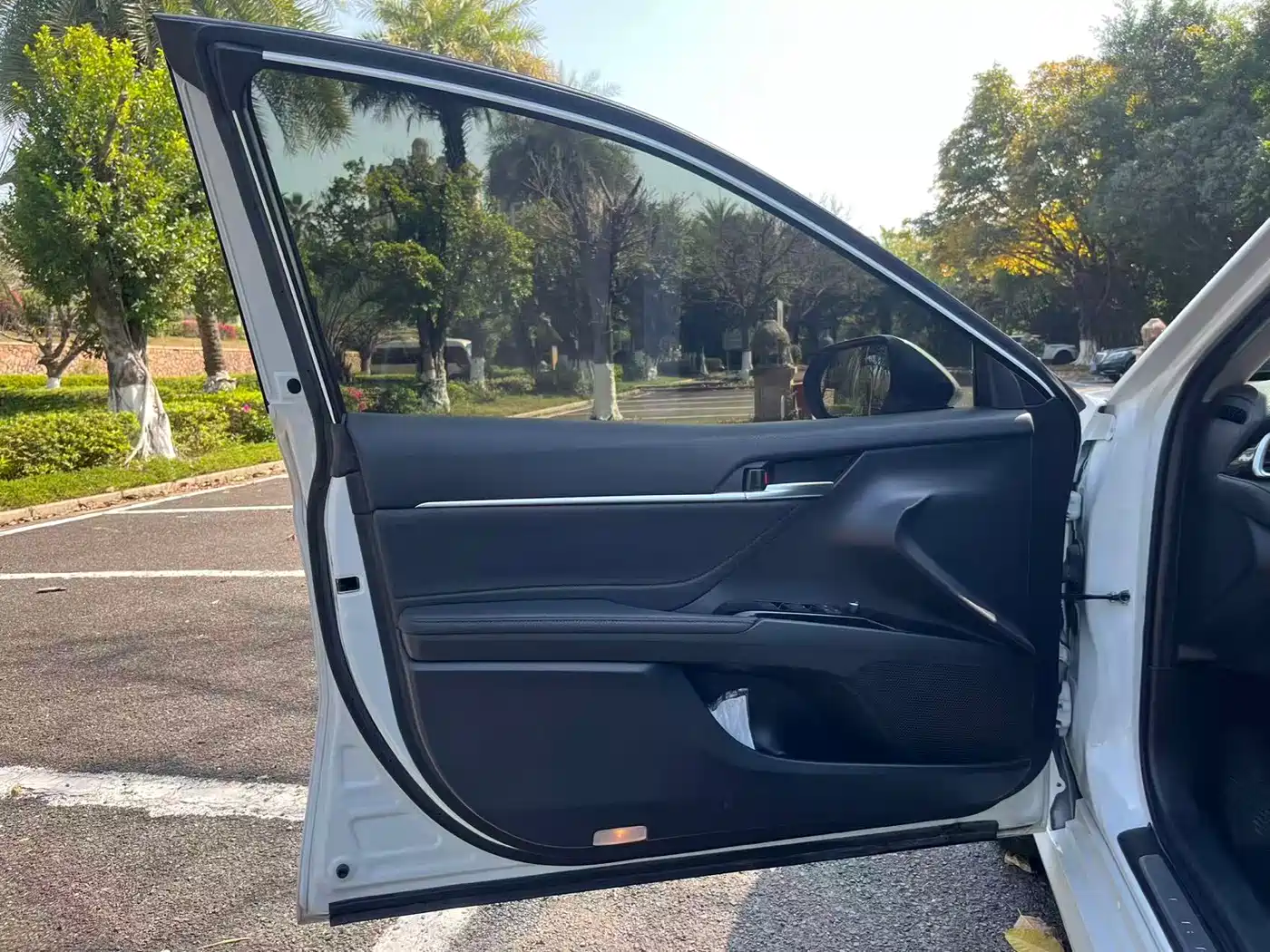 Toyota Camry 2021 2.0G Luxury Edition фото 13
