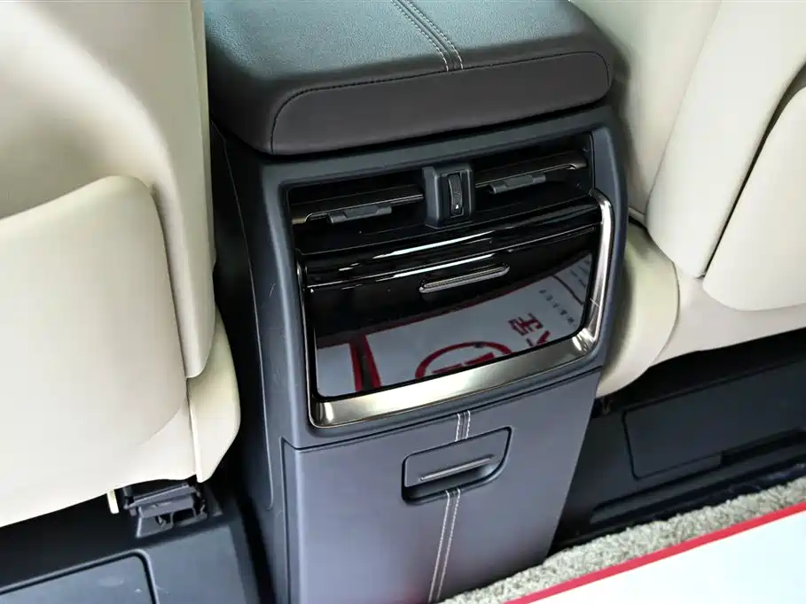 Toyota Vellfire 2024 Crown Hybrid 2.5L Executive Premium Edition фото 35