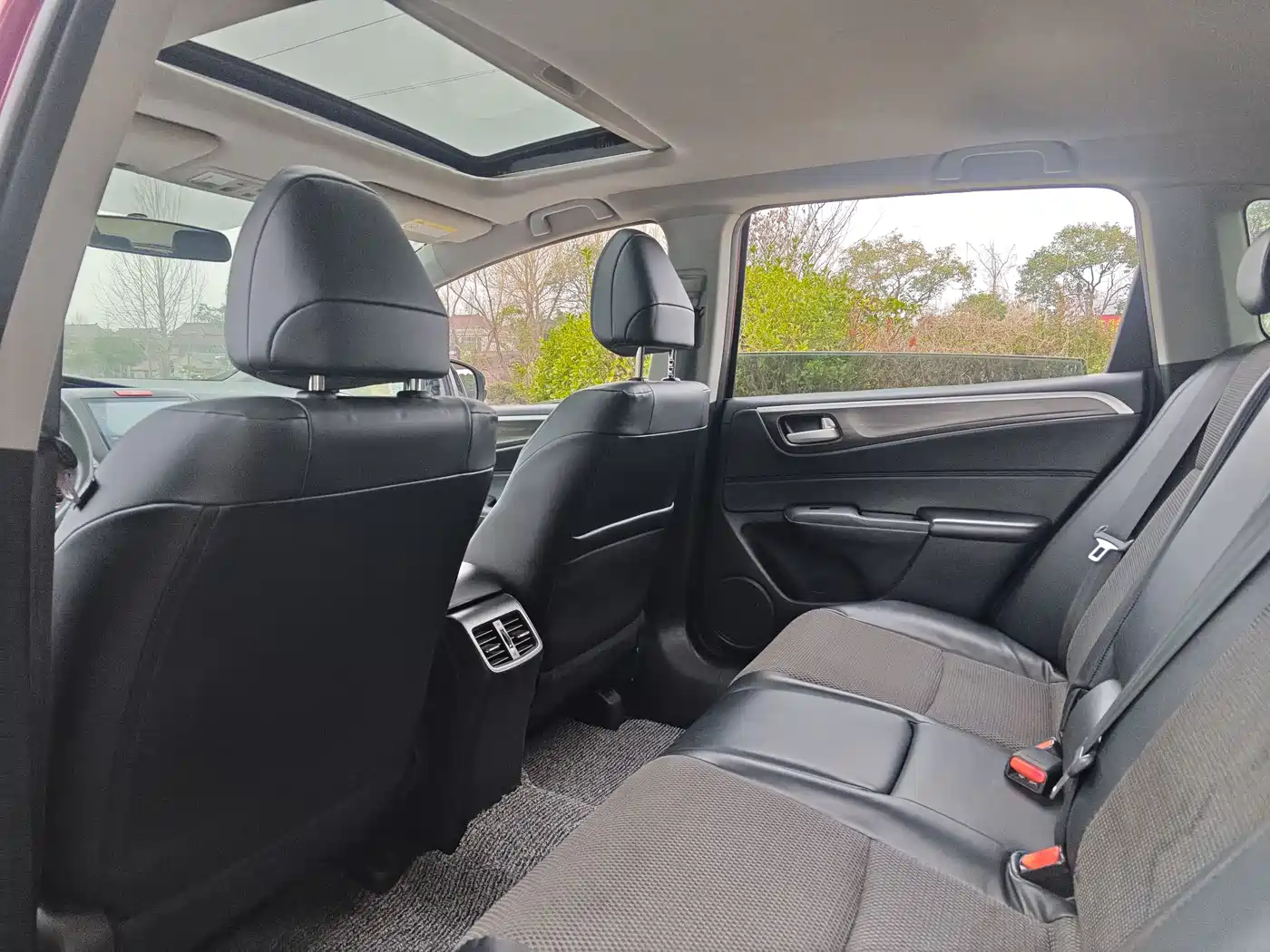 Honda Jade 2018 2017 1.8L Automatic Comfort Edition 5-seater