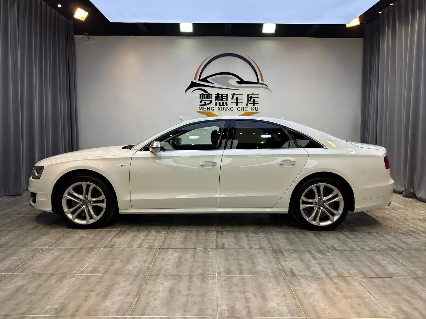 Audi S8 2014 S8 4.0TFSI quattro фото 4