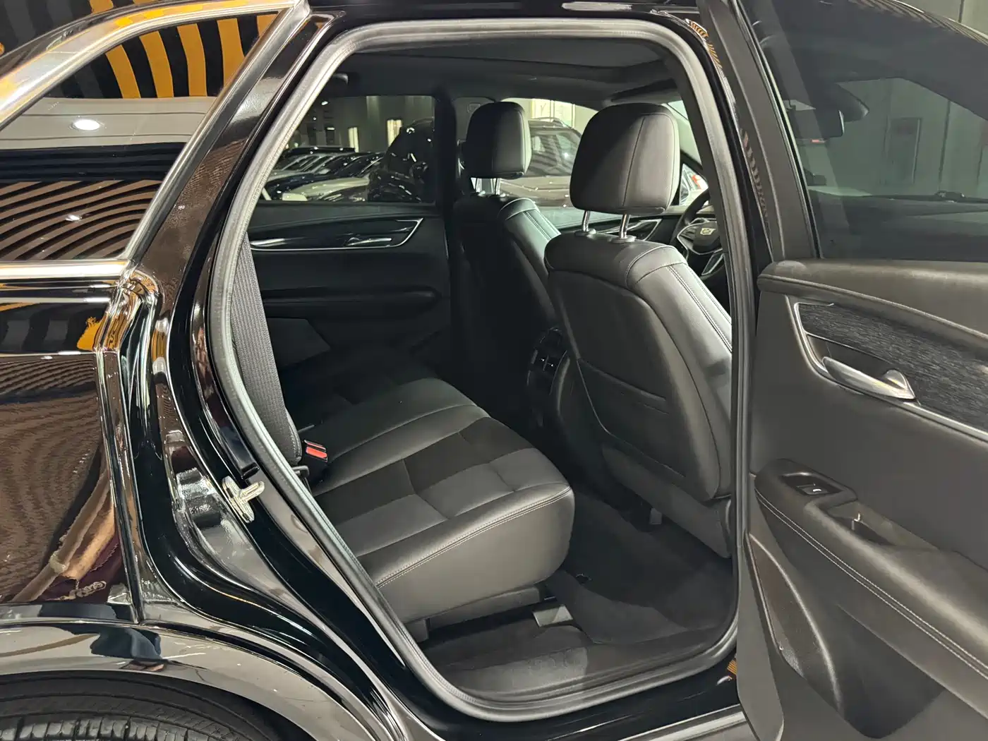 Cadillac XT5 2022 2.0T 2WD Luxury фото 27