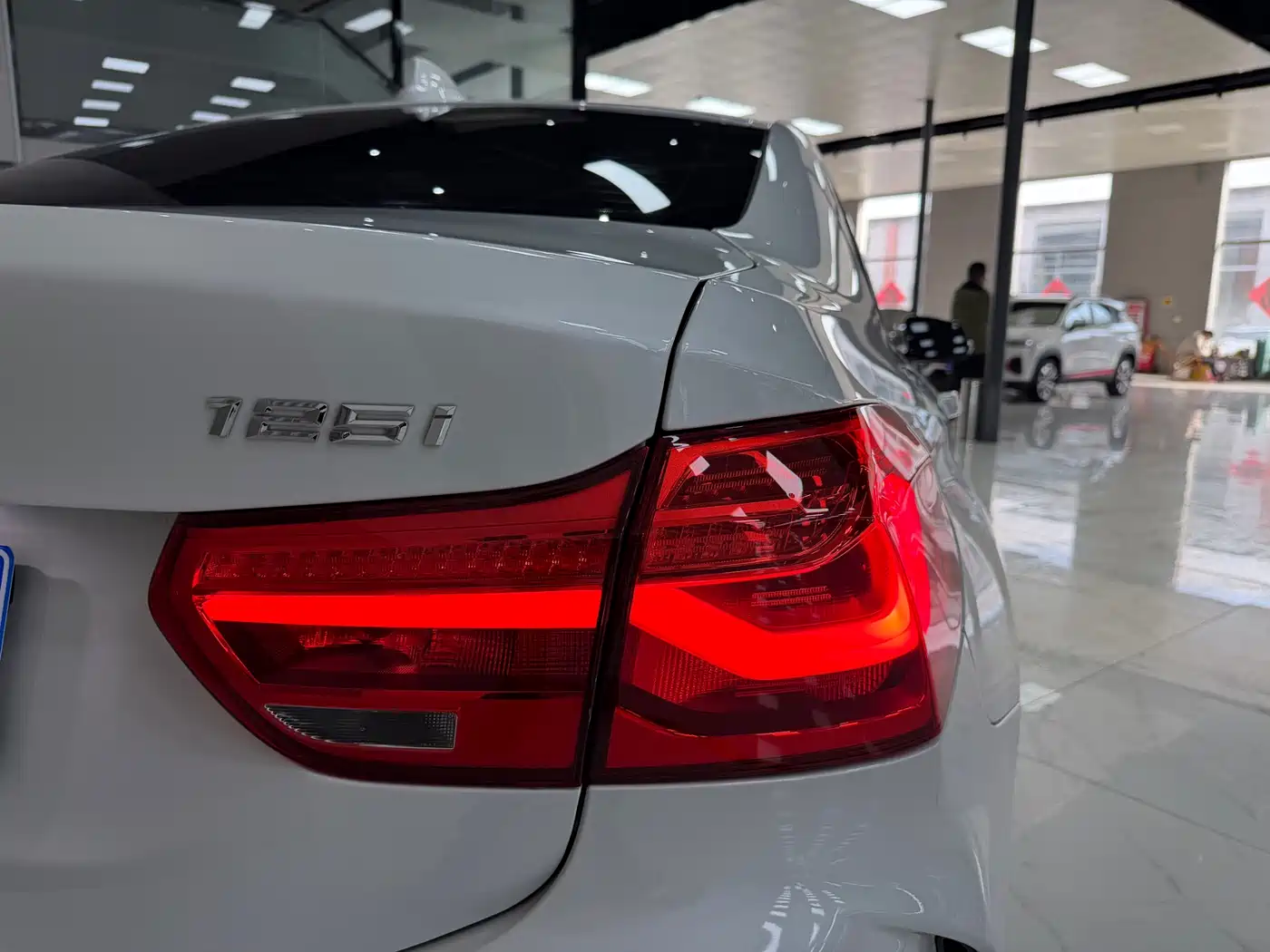 BMW 1 Series 2022 125i M Sport Shadow Edition фото 16