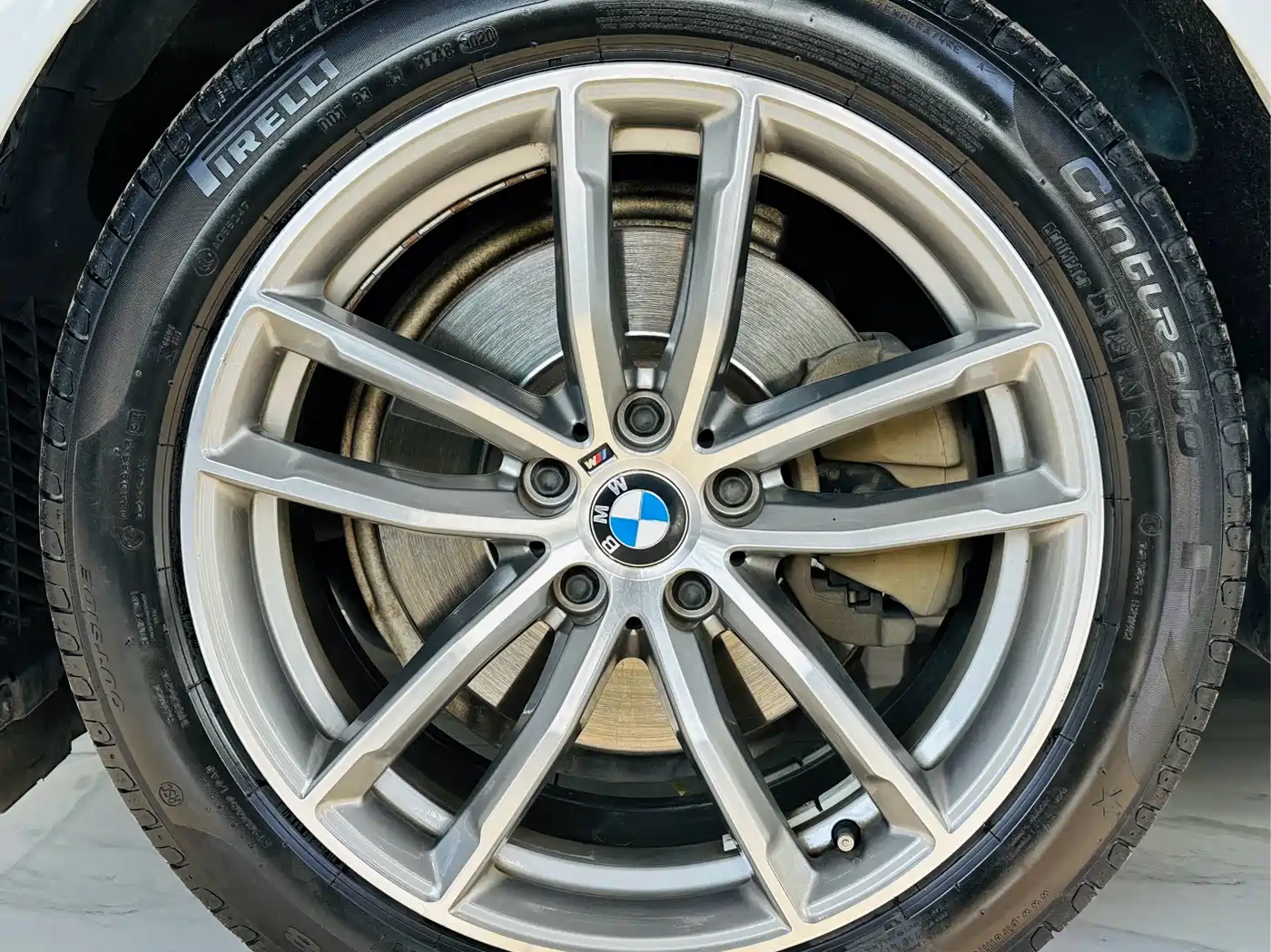 BMW 5 Series 2019 525Li M Sport Package фото 19