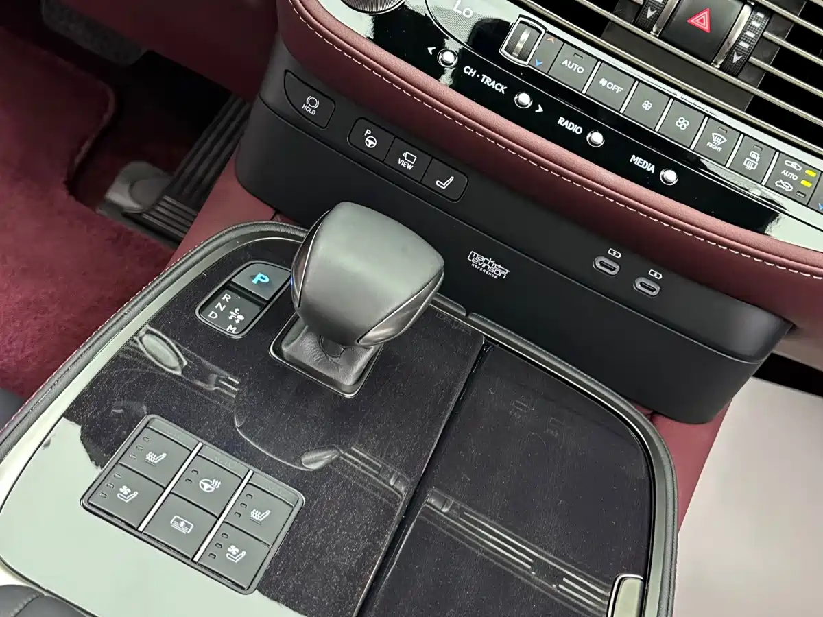 Lexus LS 2024 2024 Model 500h Executive Edition