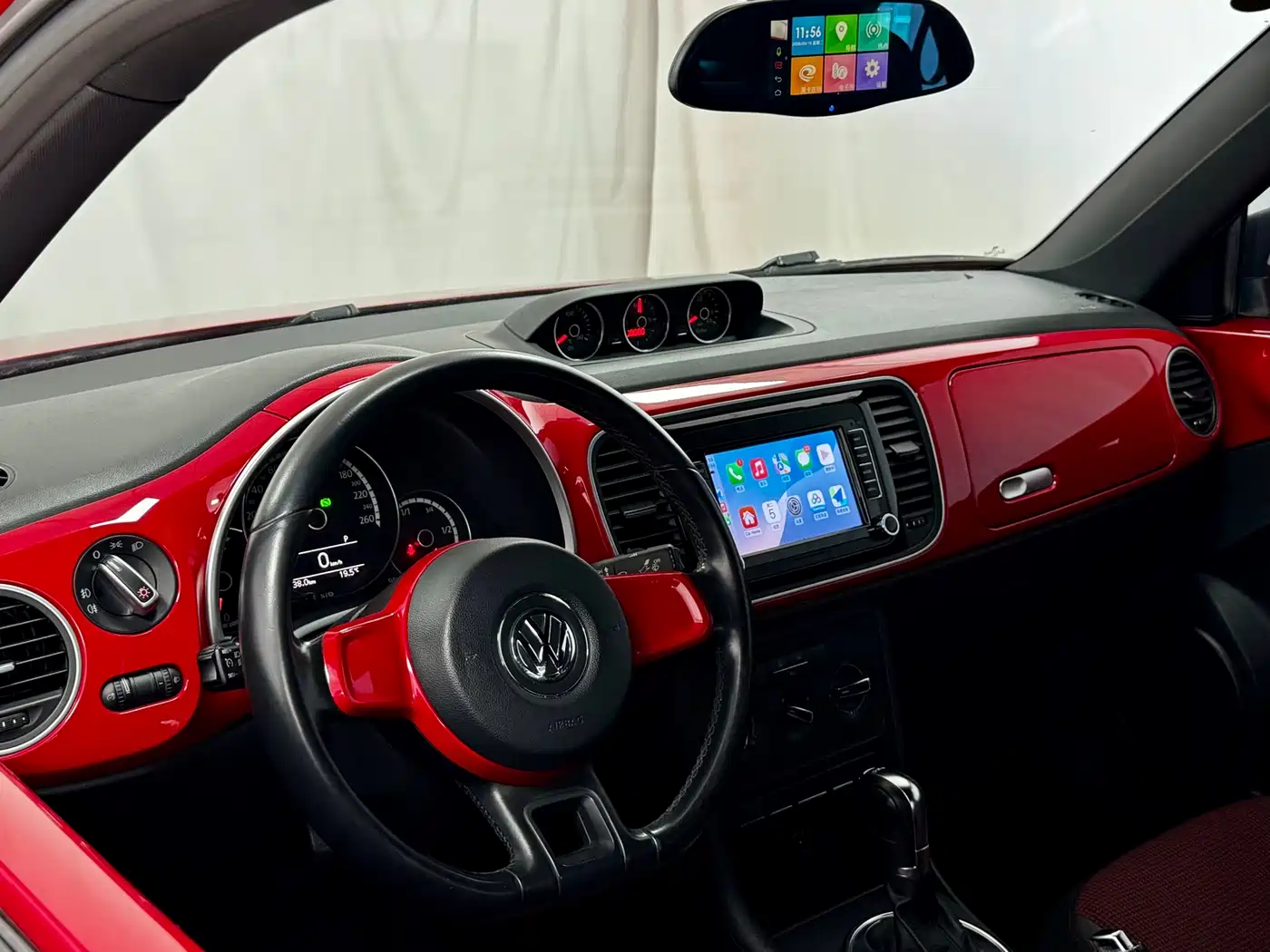 Volkswagen Beetle 2014 1.4TSI Fashion Edition фото 14