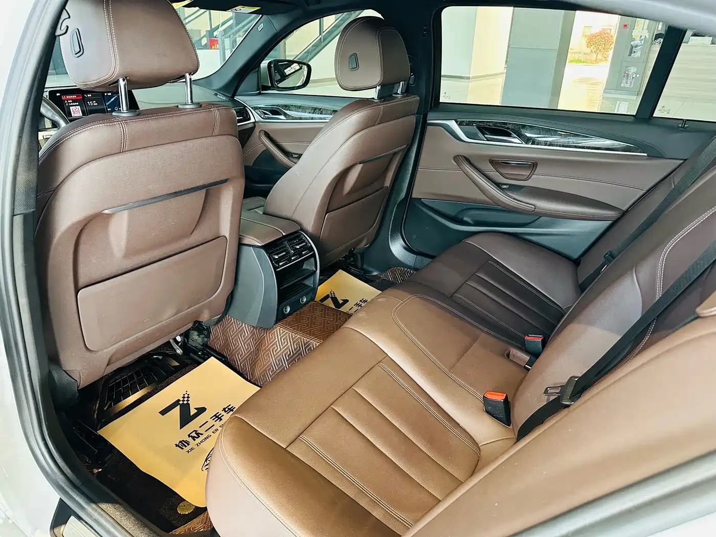 BMW 5 Series 2019 525Li M Sport Package фото 16