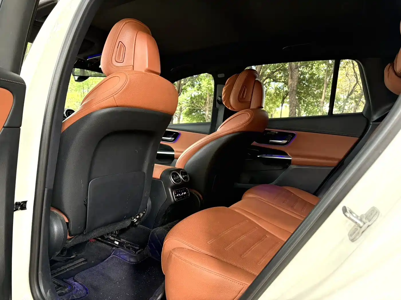 Mercedes-Benz GLC 2023 GLC 260 L 4MATIC Sport 5-seater фото 8