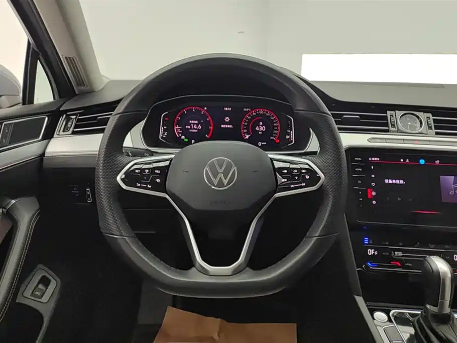 Volkswagen Magotan 2023 Model 2 Million Commemorative Edition 330TSI DSG Luxury фото 15
