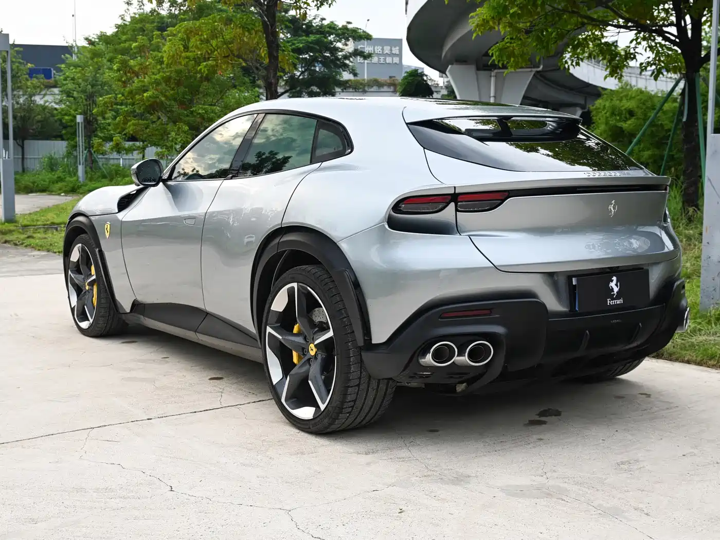 Ferrari Purosangue 2025 2023 6.5L V12