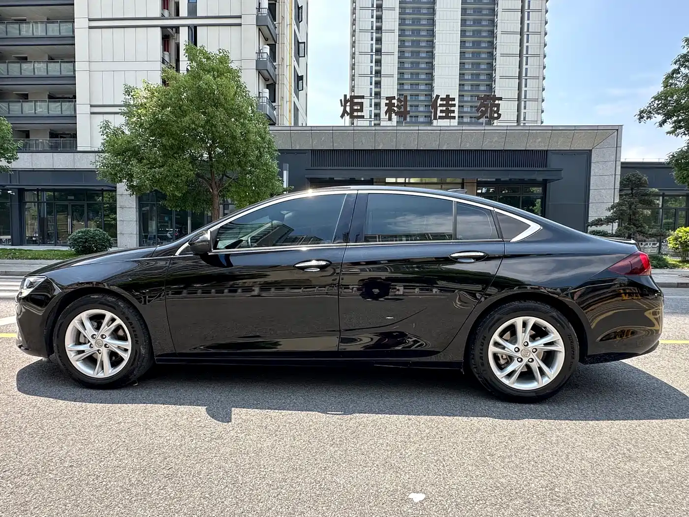 Buick Regal 2020 552T Luxury фото 12
