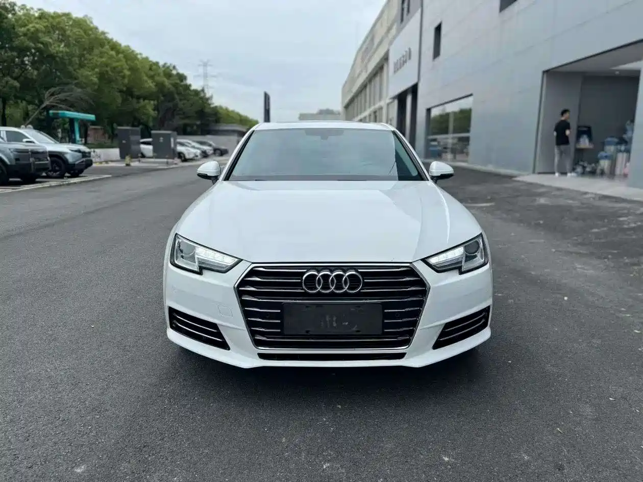 Audi A4L 2018 30th Anniversary 40 TFSI Progressive фото 2